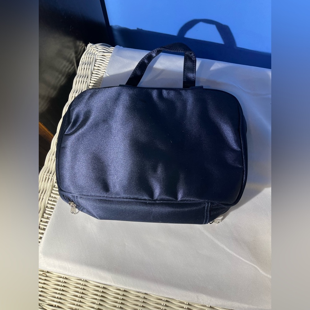 New Navy blue zip-up make up travel case with in dual pockets and mirror